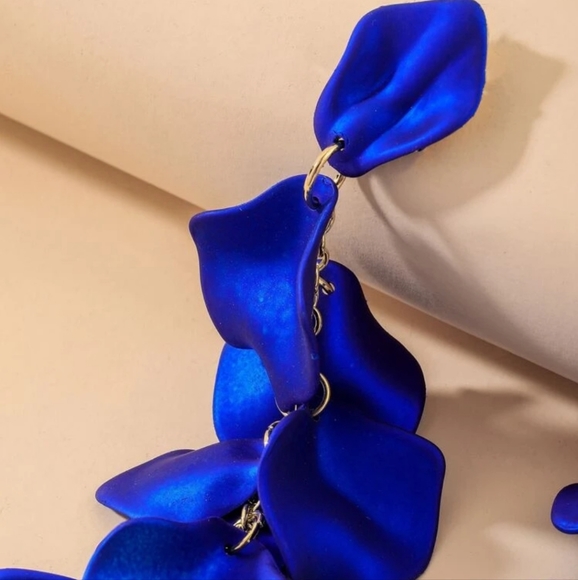 Metallic Blue Petal Flower Earrings - Picture 5 of 8